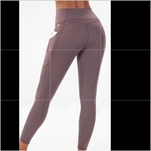 purple/mauve fabletics leggings. 7/8 length